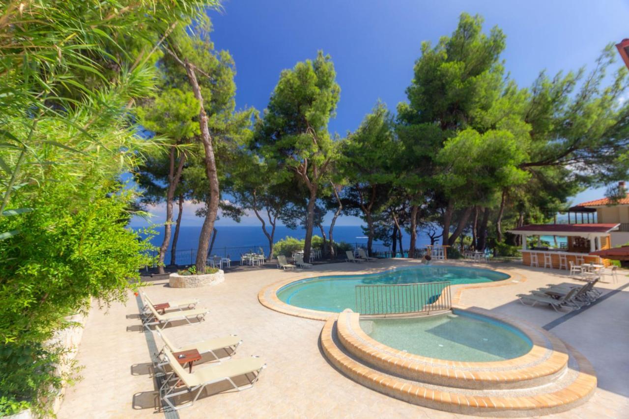 Evripidis Hotel Afytos Esterno foto